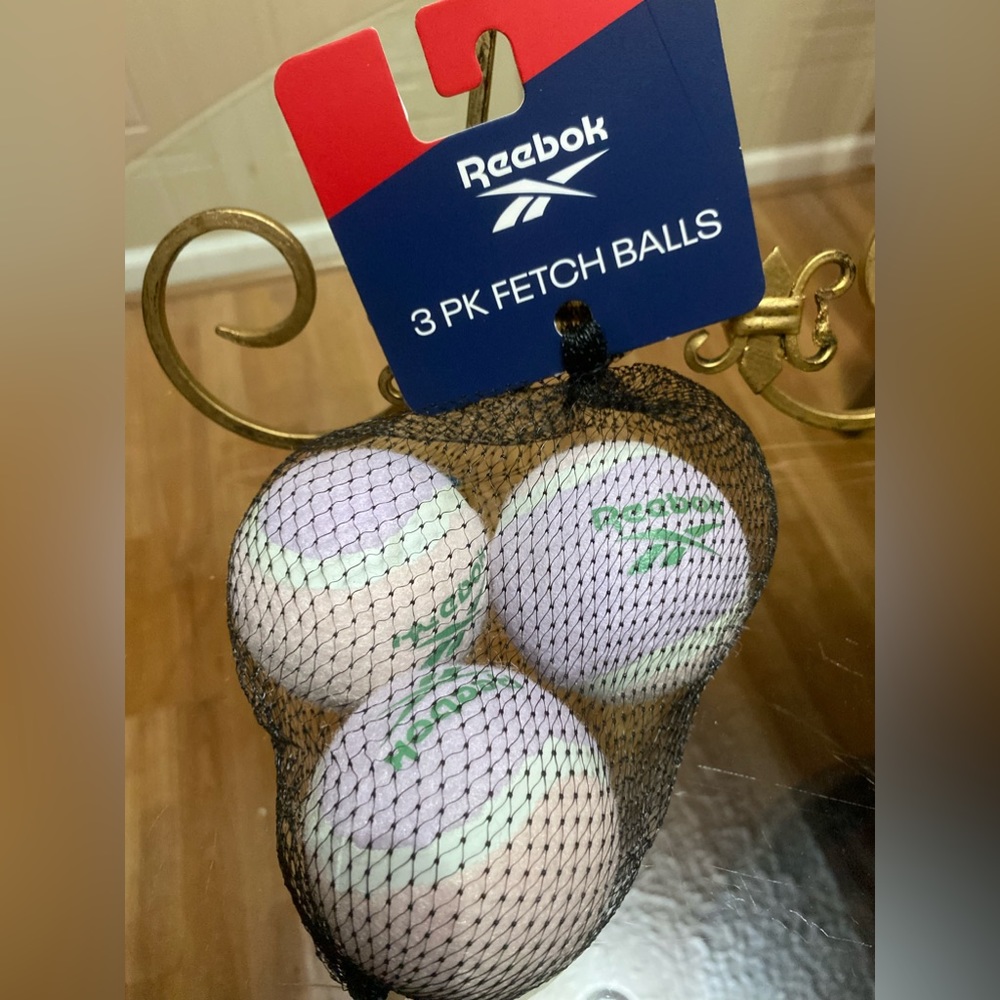 Brand New Set Of 3 Pk Fetch Balls Squeeze To Squeak.